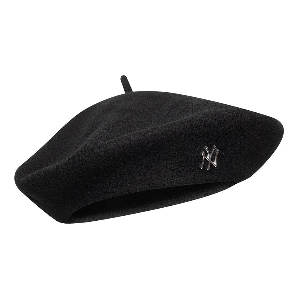 New Era Womens New York Yankees Melton Wool Beret - Pin Badge - Black