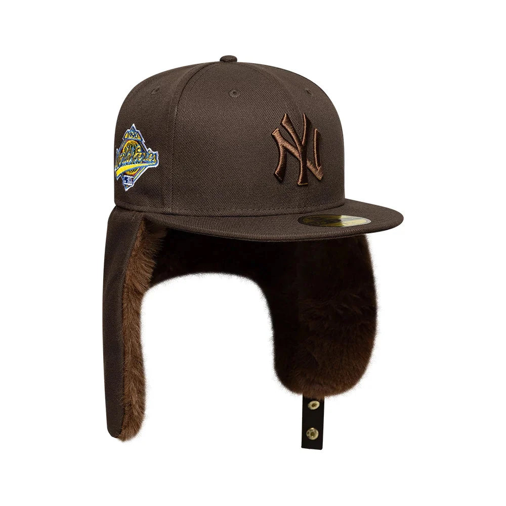 New Era 59FIFTY New York Yankees Baseball Cap with Earflaps - MLB World Series Dogear - Brown