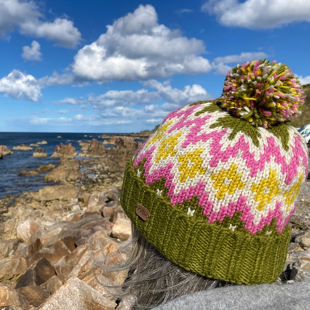 Kusan Diamond Turn Up Bobble Hat - Olive-Pink-Yellow