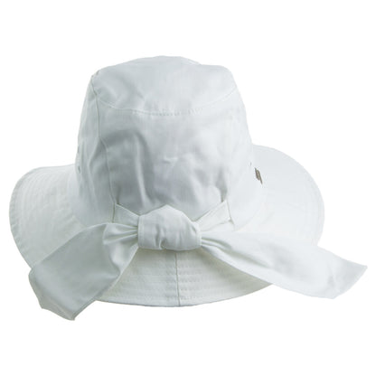 Betmar Hats Knotted Cloche - White