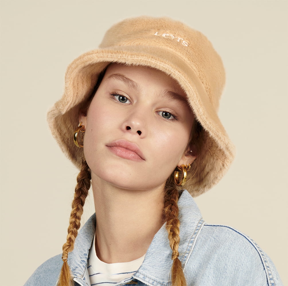 Levi's Hats Womens Cozy Faux Fur Bucket Hat - Cream