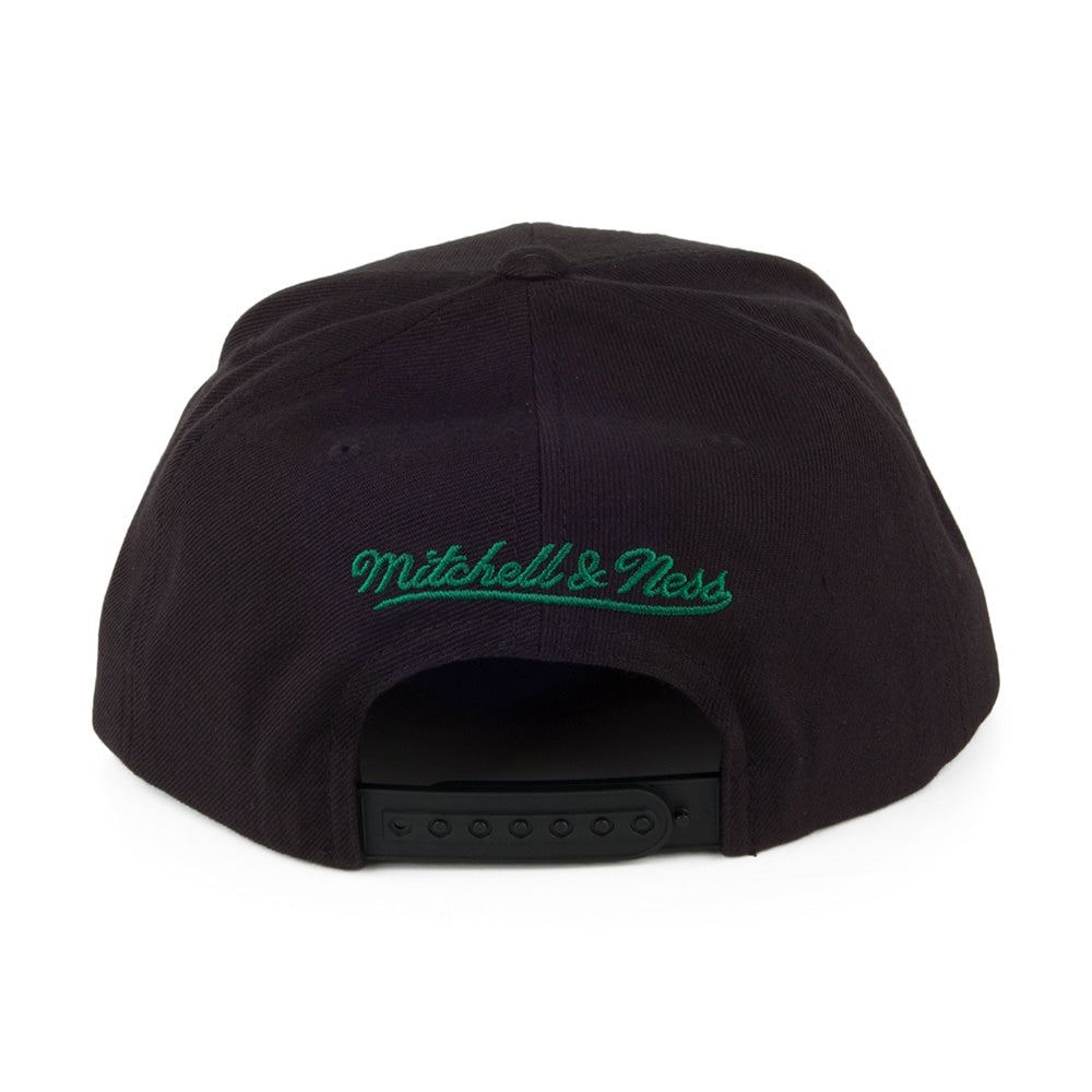 Mitchell & Ness Hats Boston Celtics Snapback Cap - Wool Solid - Black