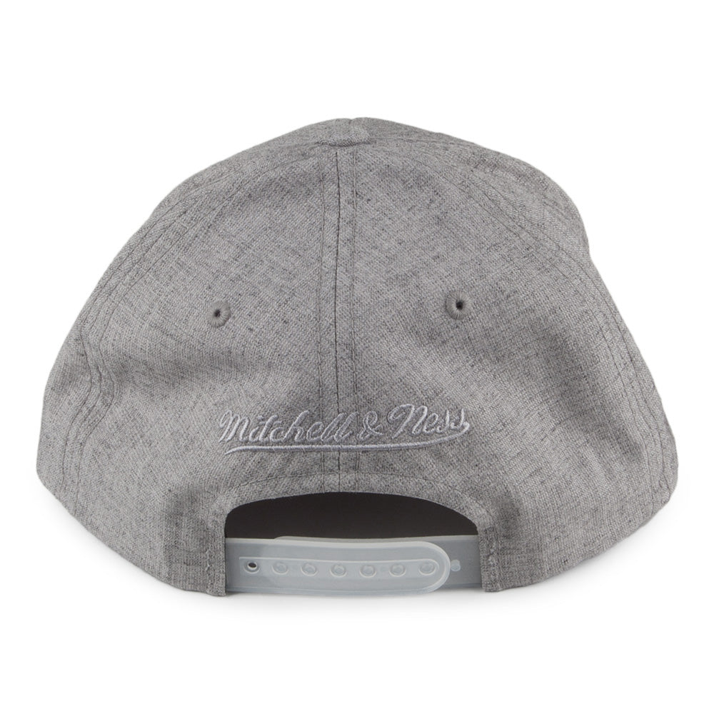 Mitchell & Ness Philadelphia 76ers Snapback Cap - Beam 110 - Grey