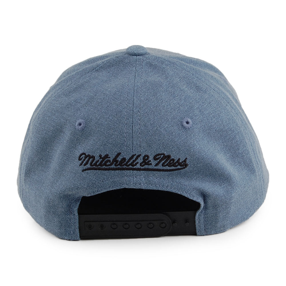Mitchell & Ness Cleveland Cavaliers Low Pro Snapback Cap - Erode - Blue