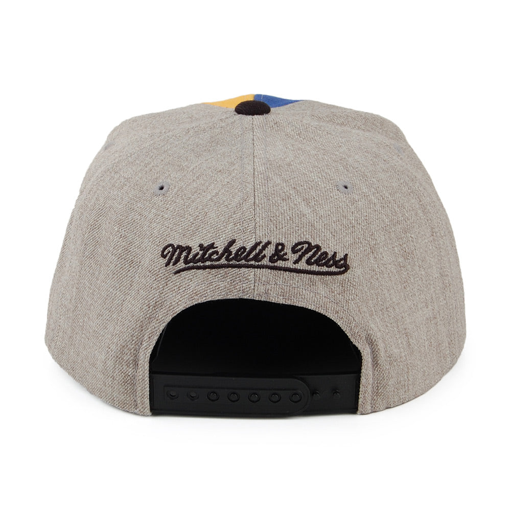 Mitchell & Ness Golden State Warriors Snapback Cap - Equip - Grey