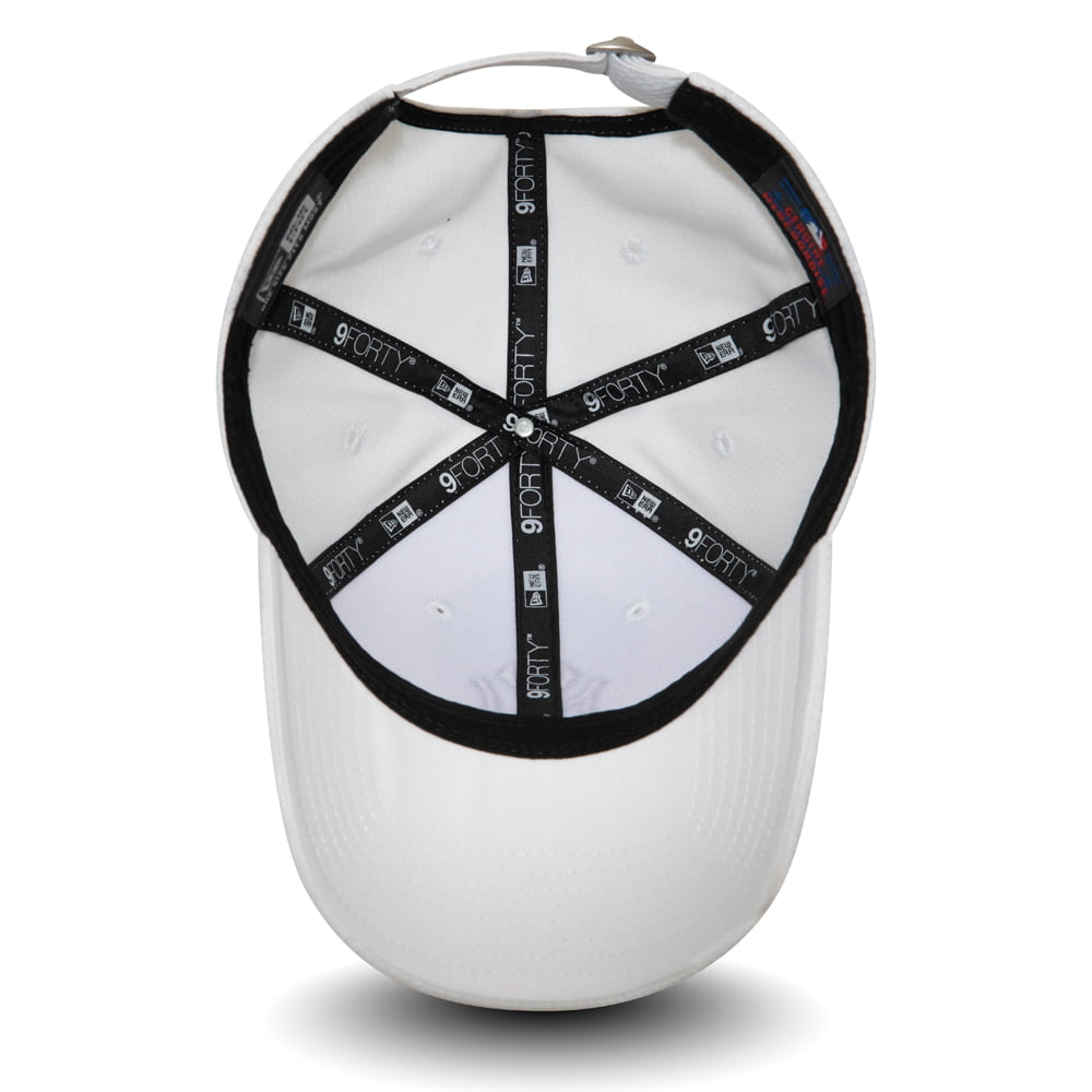 New Era 9FORTY New York Yankees Baseball Cap - Diamond Era - White-Purple