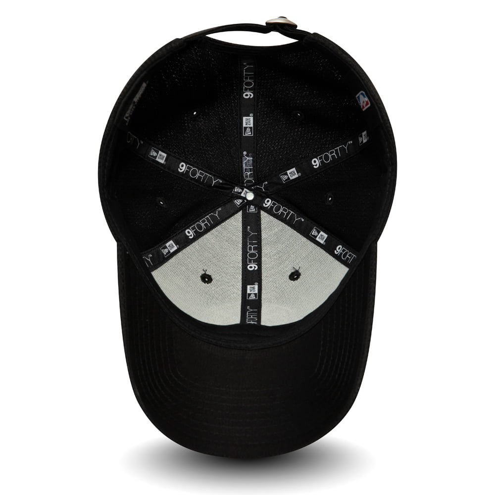 New Era 9FORTY Toronto Raptors Baseball Cap - NBA Diamond Era Essential - Black