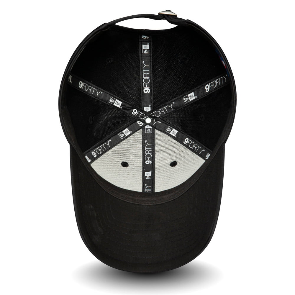 New Era Womens 9FORTY New York Yankees Baseball Cap - MLB Satin - Black