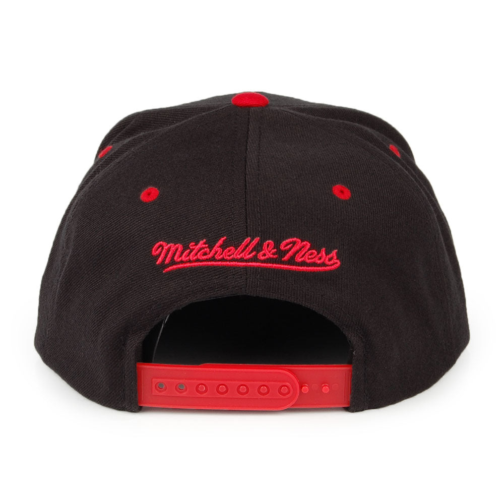 Mitchell & Ness Atlanta Hawks Snapback Cap - NBA Arch 2 Tone - Black-Red