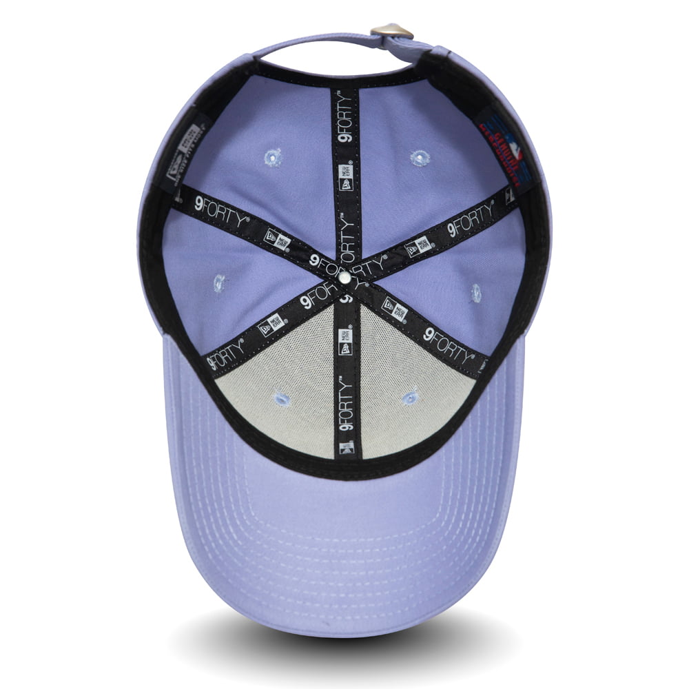 New Era Womens 9FORTY New York Yankees Baseball Cap - MLB League Essential - Lavender