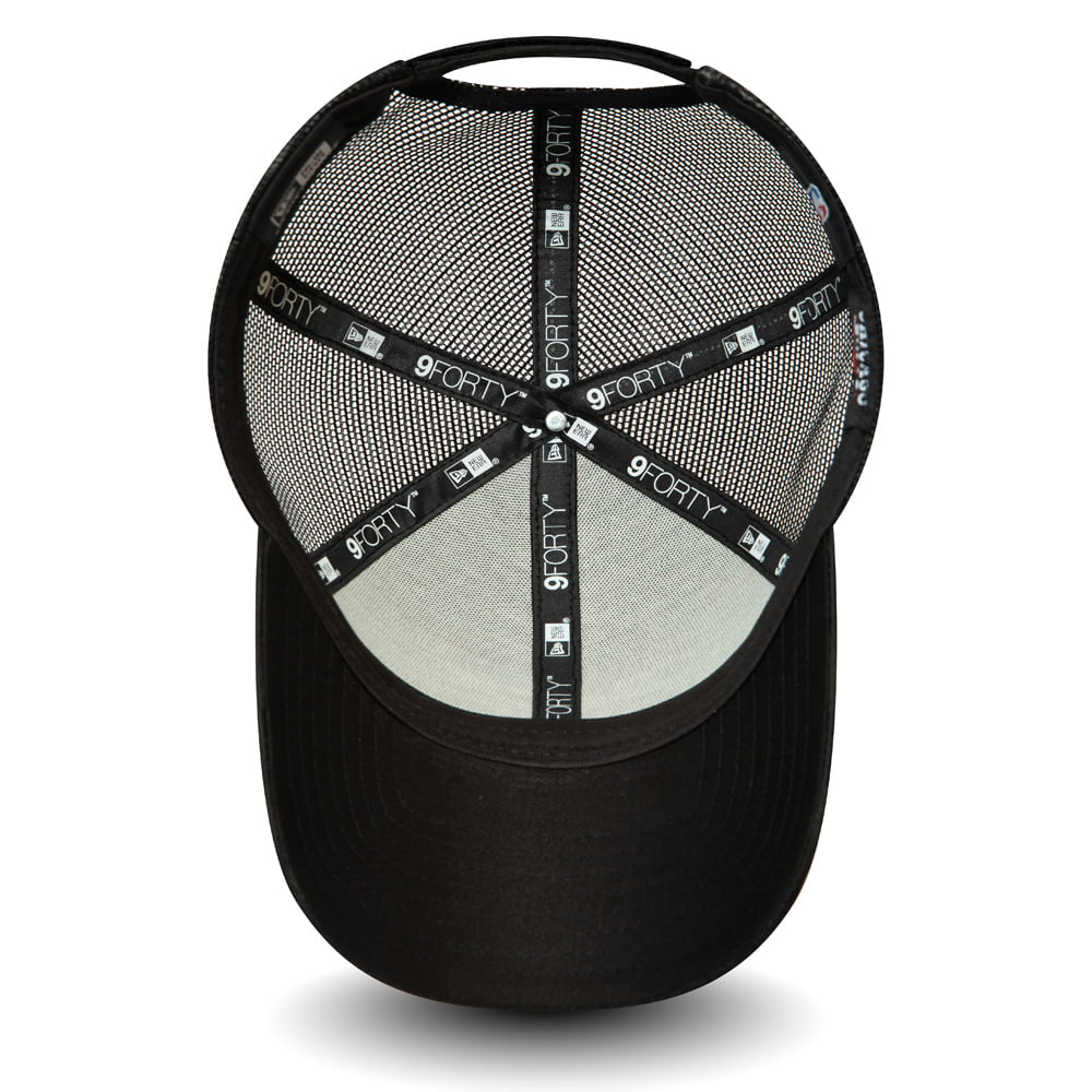 New Era 9FORTY Chicago Bulls Trucker Cap - NBA Home Field Camo - Black