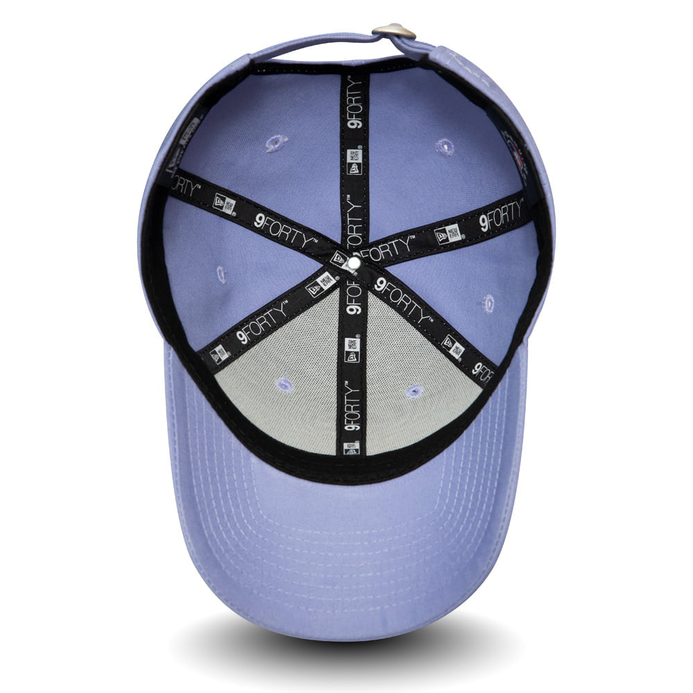 New Era Womens 9FORTY New York Yankees Baseball Cap - MLB League Essential - Lavender-Pink