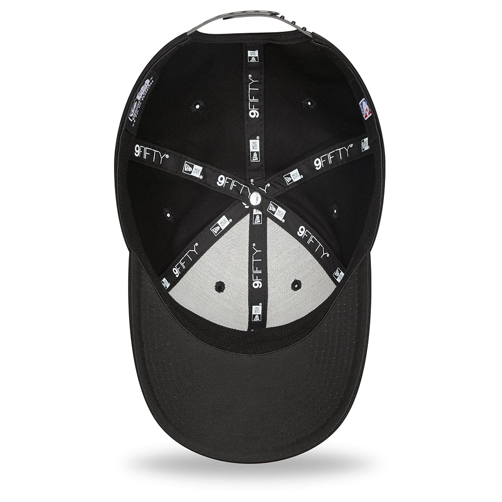 New Era 9FIFTY Chicago Bulls Snapback Cap - NBA League Essential Stretch Snap - Black