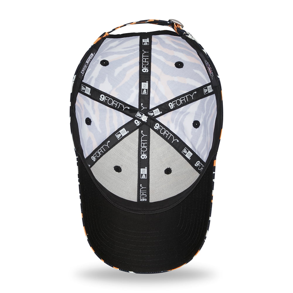 New Era 9FORTY New York Yankees Baseball Cap - MLB AOP Camo Print - Stone-Orange