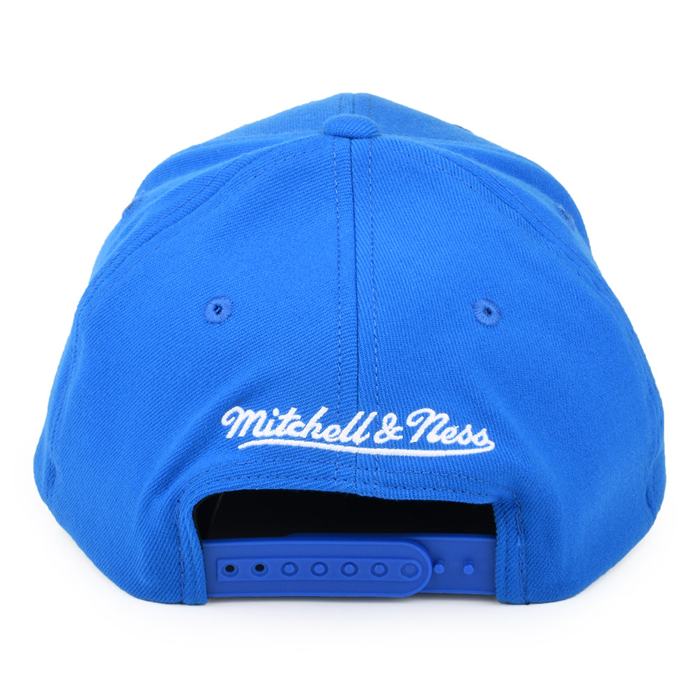 Mitchell & Ness Dallas Mavericks Snapback Cap - NBA Team Ground Stretch - Blue