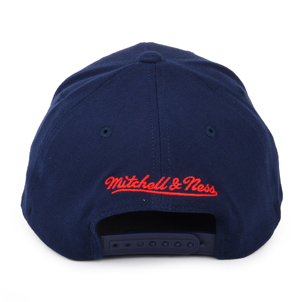Mitchell & Ness New Orleans Pelicans Snapback Cap - NBA Team Ground Stretch - Navy Blue