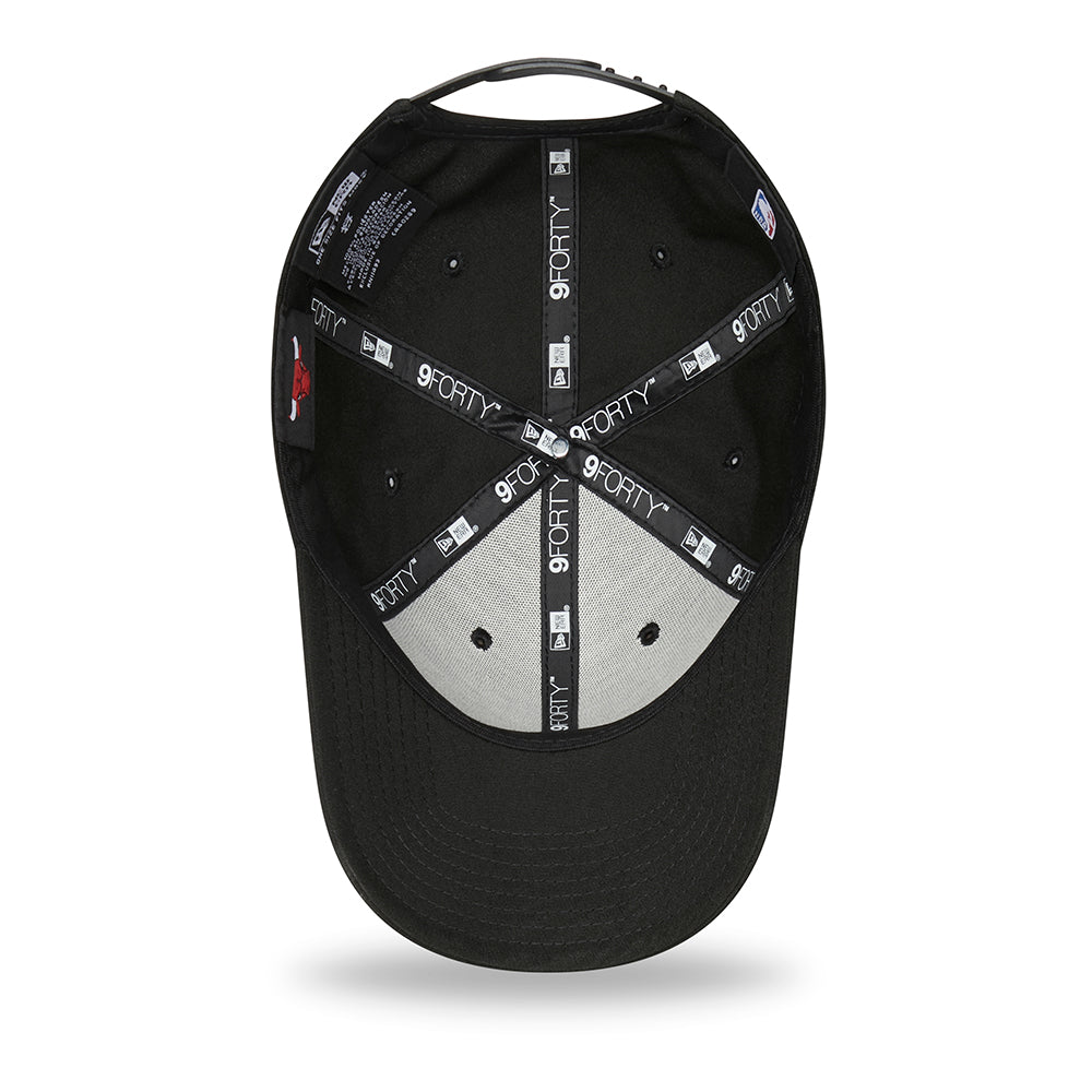 New Era 9FORTY Chicago Bulls Baseball Cap - NBA Monochrome - Black