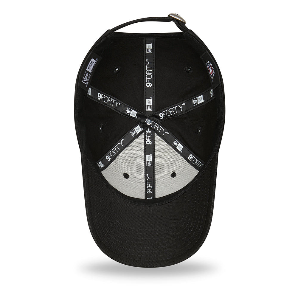 New Era Womens 9FORTY New York Yankees Baseball Cap - MLB League Essential - Black-Purple