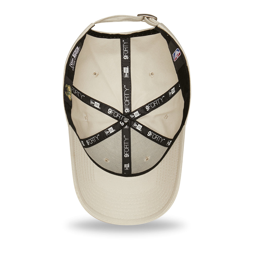 New Era 9FORTY Milwaukee Bucks Baseball Cap - NBA Essential - Stone