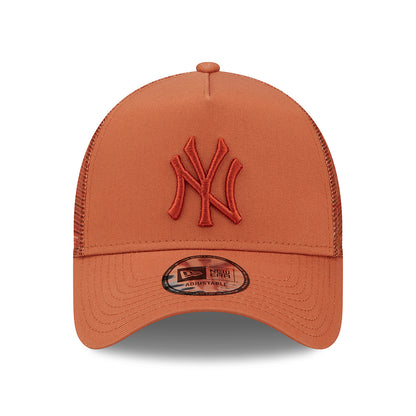 New Era 9FORTY New York Yankees A-Frame Trucker Cap - MLB Tonal Mesh - Rust