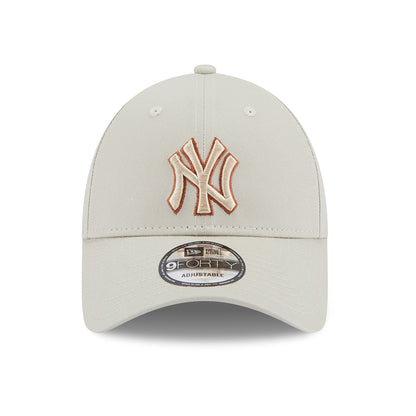 New Era 9FORTY New York Yankees Baseball Cap - MLB Team Outline - Stone-Toffee