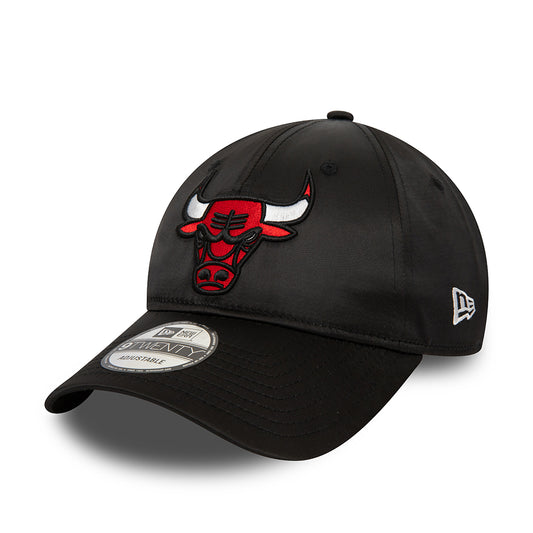 New Era 9TWENTY Chicago Bulls Baseball Cap - NBA Satin - Black
