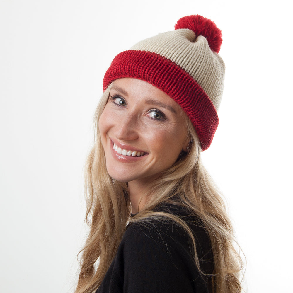 Highland 2000 Traveller Short English Wool Bobble Hat - Red-White