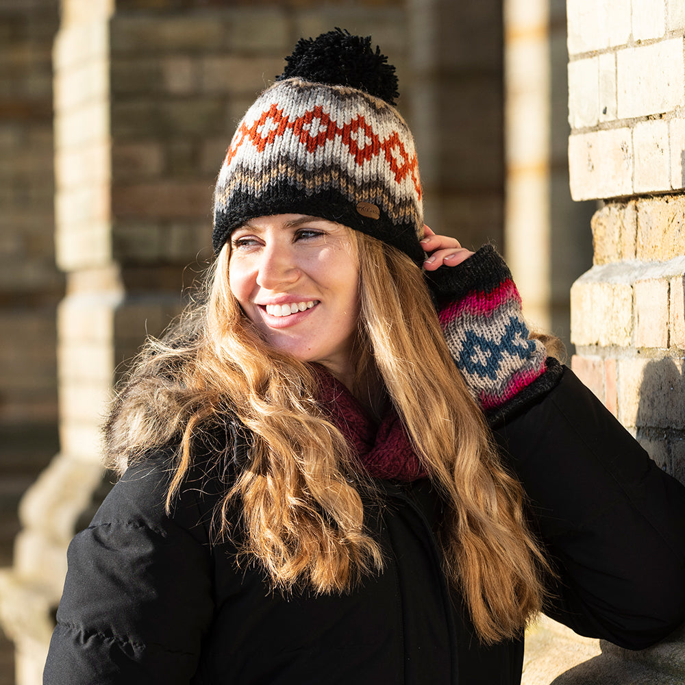 Kusan Diamond Fair Isle Bobble Hat - Grey-Multi
