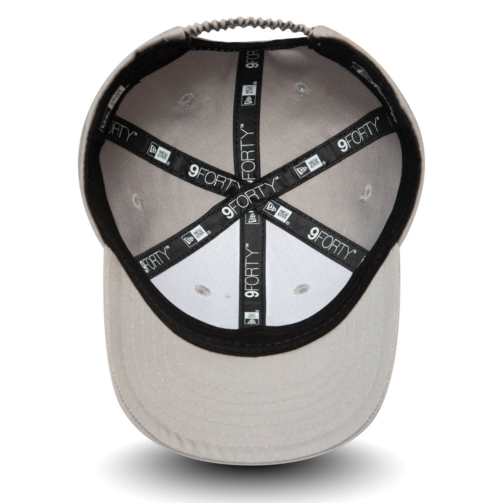 New Era Baby 9FORTY Anna Baseball Cap - Disney Frozen Character Logo - Grey