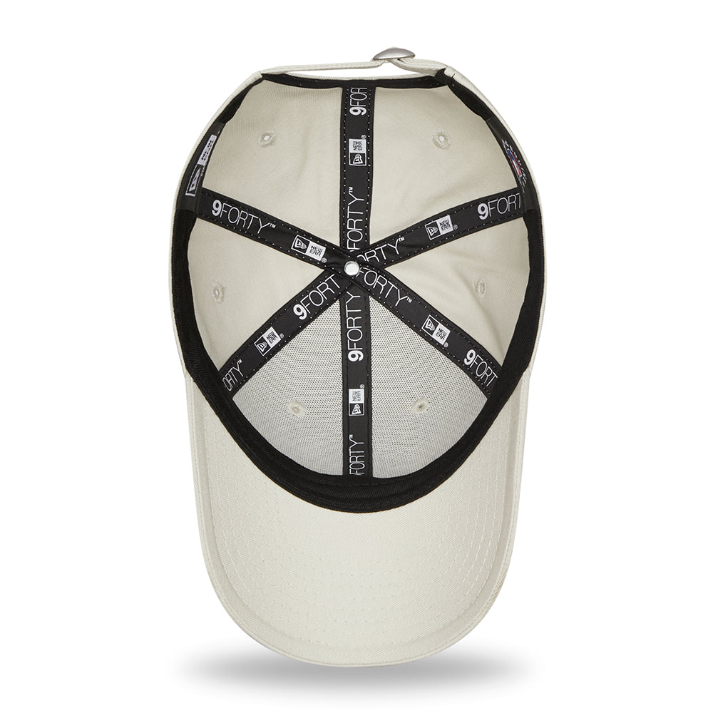 New Era Kids 9FORTY New York Yankees Baseball Cap - League Essential - Stone-Caramel