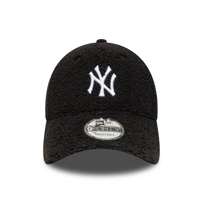 New Era 9FORTY New York Yankees Baseball Cap - MLB Winter Borg - Black-White