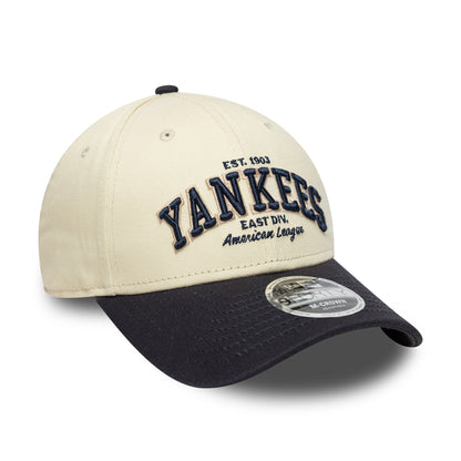 New Era 9FORTY M-Crown New York Yankees Baseball Cap - MLB Wordmark - Cream-Navy