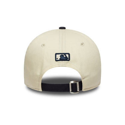 New Era 9FORTY M-Crown New York Yankees Baseball Cap - MLB Wordmark - Cream-Navy