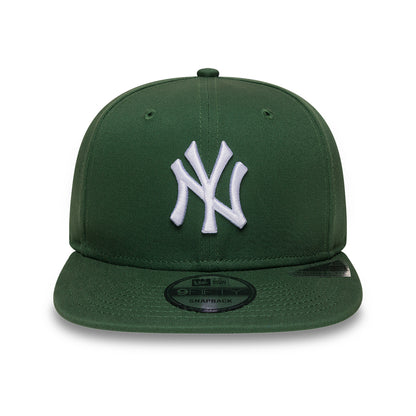 New Era 9FIFTY New York Yankees Snapback Cap - MLB League Essential - Dark Green-White
