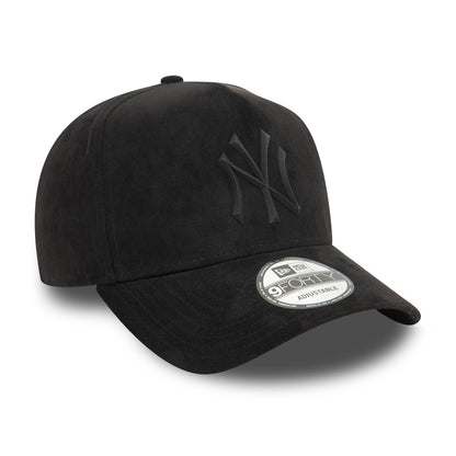 New Era 9FORTY New York Yankees A-Frame Snapback Cap - MLB Faux Suede - Black On Black