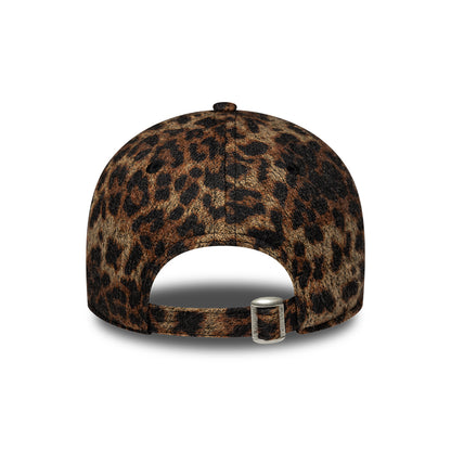 New Era Womens 9FORTY New York Yankees Baseball Cap - MLB Cosy Leopard - Deep Brown