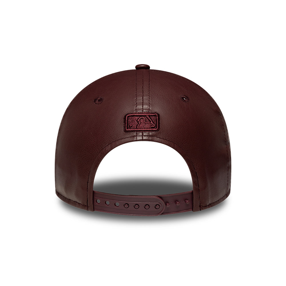 New Era Womens 9FORTY M-Crown New York Yankees Baseball Cap - MLB Diamante PU - Burgundy