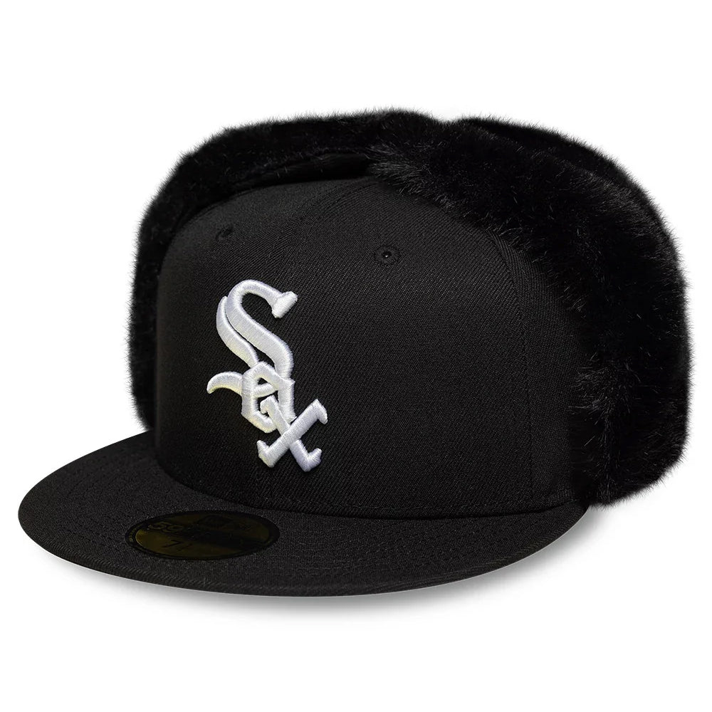 New Era 59FIFTY Chicago White Sox Baseball Cap with Earflaps - MLB World Series Dogear - Black-White