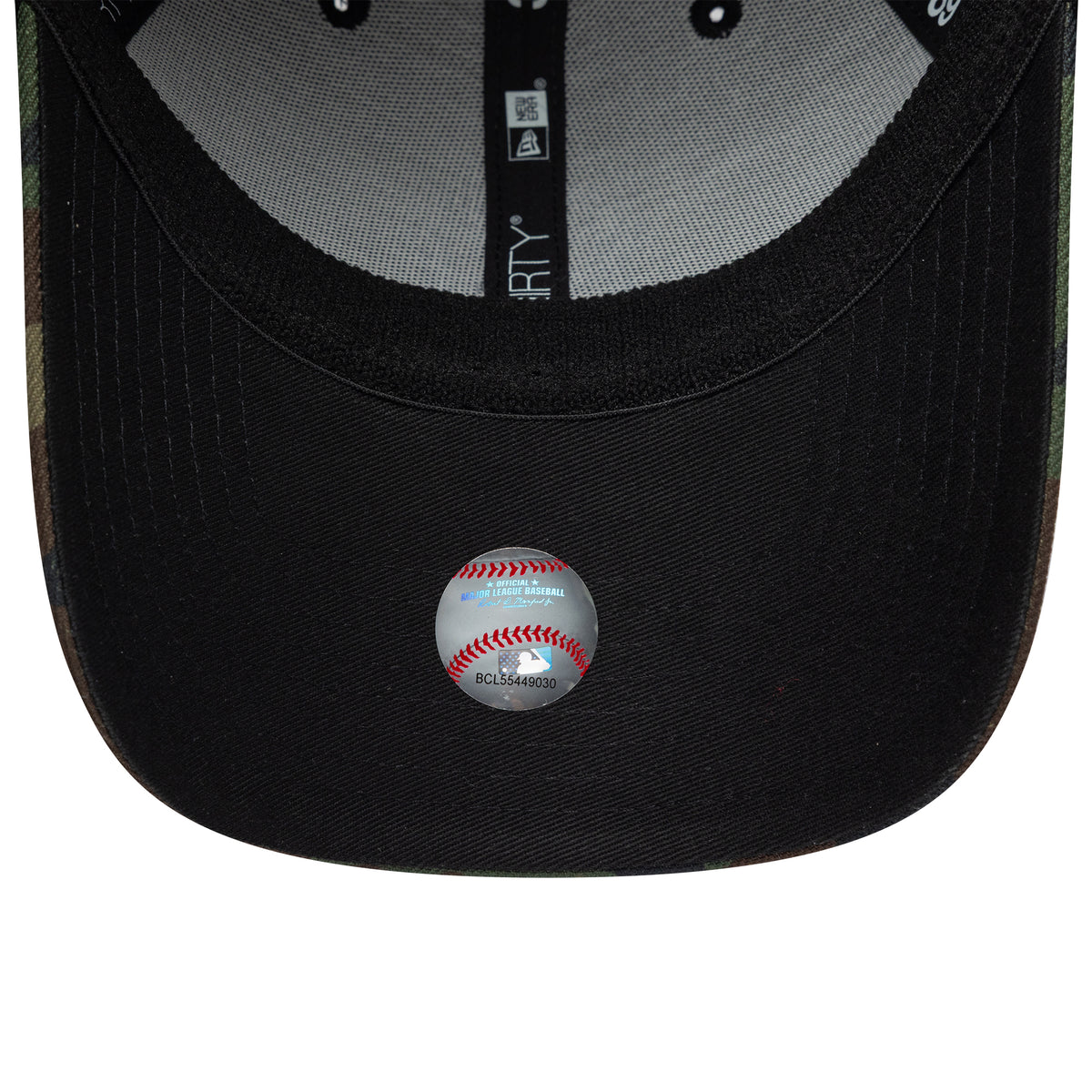 New Era 39THIRTY New York Yankees Baseball Cap - MLB Down Flap - Camo-Black