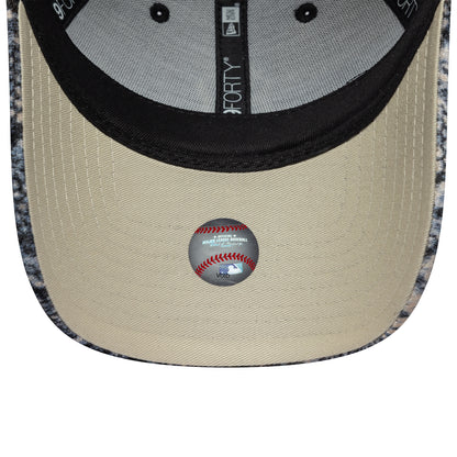 New Era Womens 9FORTY New York Yankees Baseball Cap - MLB Snake Print - Black-Beige