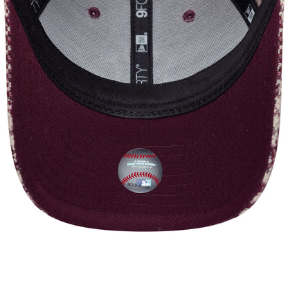 New Era Womens 9FORTY M-Crown New York Yankees Baseball Cap - MLB Houndstooth - Cream-Burgundy
