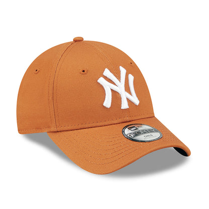 New Era Kids 9FORTY New York Yankees Baseball Cap - MLB League Essential - Burnt Orange-White