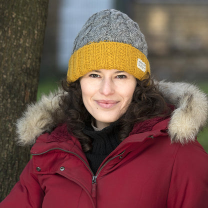 Kusan 2-Tone Cable Knit Turn Up Beanie Hat - Grey-Yellow