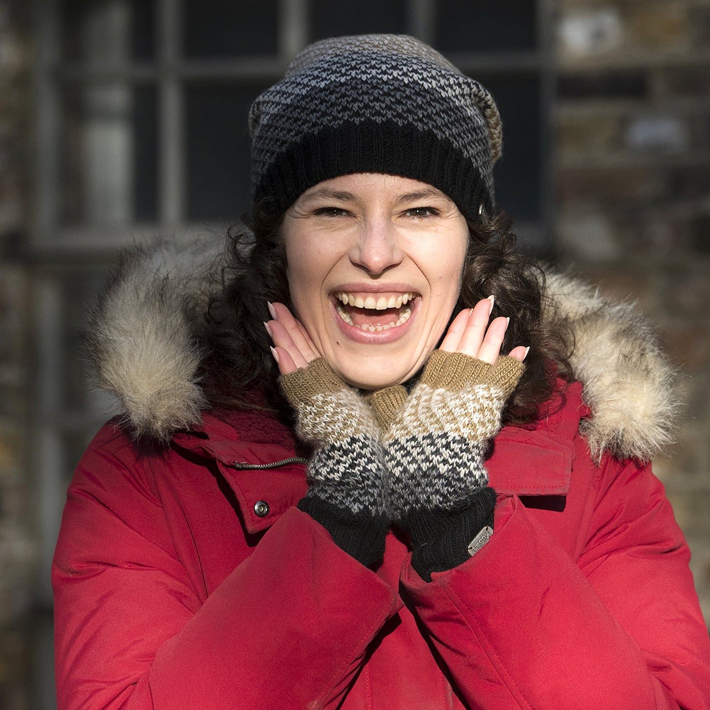 Kusan Jacquard Button Down Beanie Hat - Black-Cream