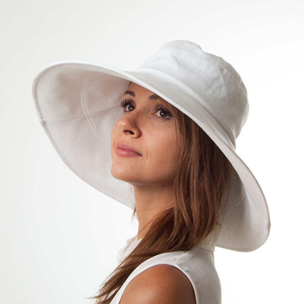 sur la tête Monaco Packable Sun Hat - White
