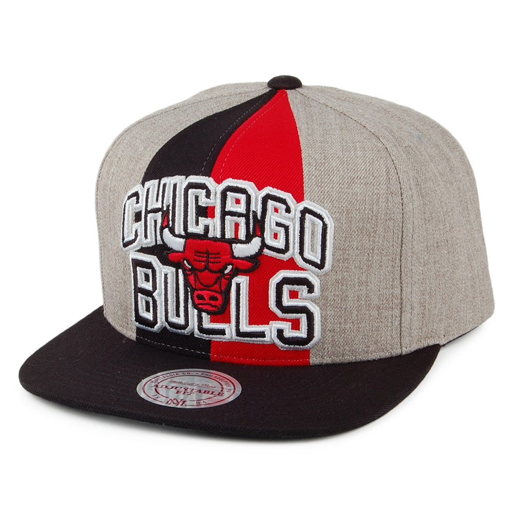 Mitchell & Ness Chicago Bulls Snapback Cap - Equip - Grey