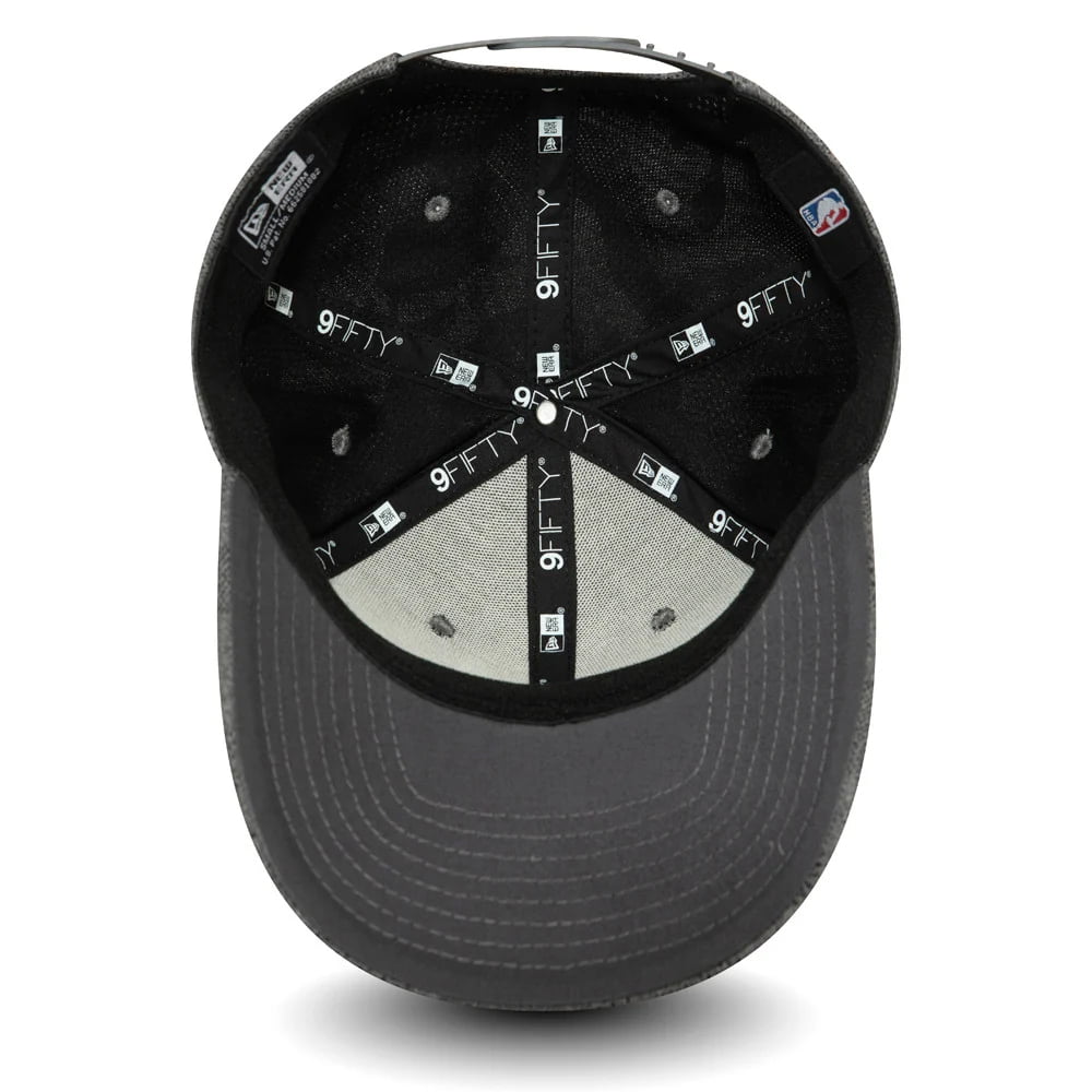 New Era 9FIFTY New York Yankees Snapback Cap - MLB Engineered Plus - Black-Grey