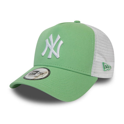 New Era New York Yankees Trucker Cap - MLB League Essential - Mint