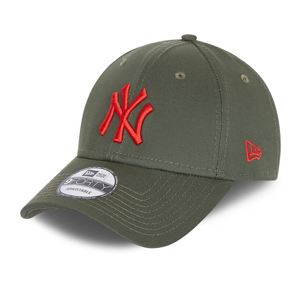 New Era 9FORTY New York Yankees Baseball Cap - MLB League Essential - Olive-Red
