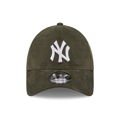 New Era 9FORTY New York Yankees Baseball Cap - MLB Cord Fabric - Olive